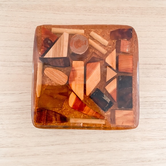 Vintage Lucite Assorted Wood - Picture 2 of 2